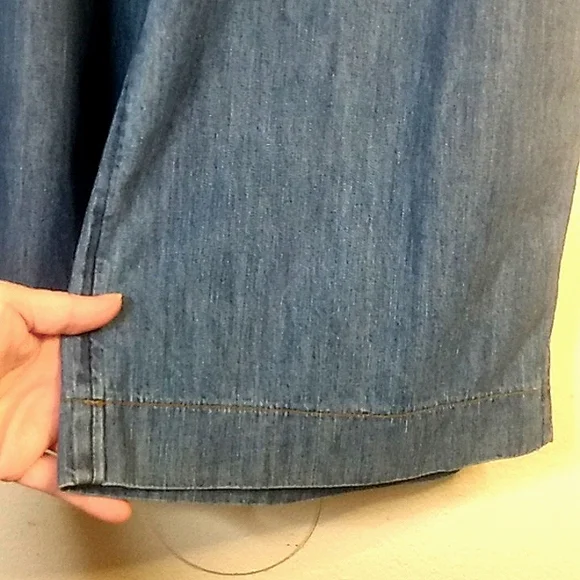 LC Lauren Conrad Jeans Wide Leg Crop Denim Pants Button Front High Rise … - Picture 7 of 11